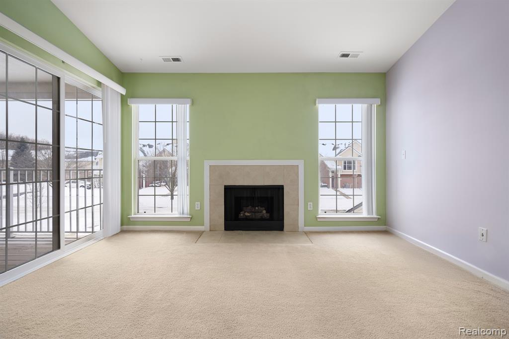 28260 OAKMONTE Circle E, New Hudson, MI 48165 — Photo 11
