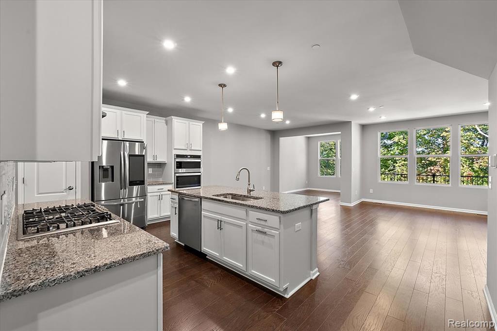 780 Peppermint Drive, 62, Rochester Hills, MI 48307 — Photo 13