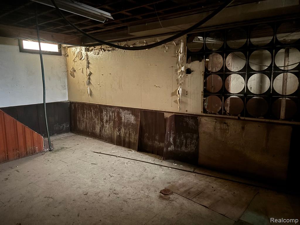 9555 SCHAEFER, Detroit, MI 48227 — Photo 10