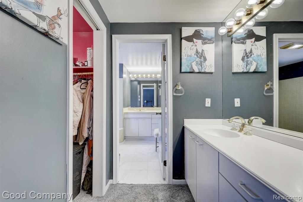 7105 Pebble Park Drive, West Bloomfield, MI — Photo 27