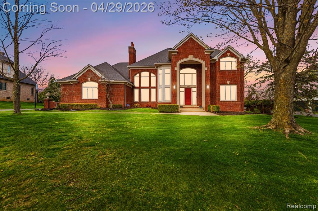 1920 Vinsetta Court, Rochester, MI 48306