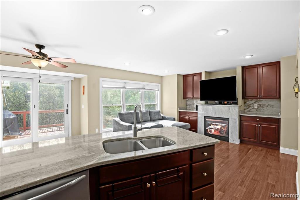 50511 Beechwood Court S, Plymouth, MI 48170 — Photo 11