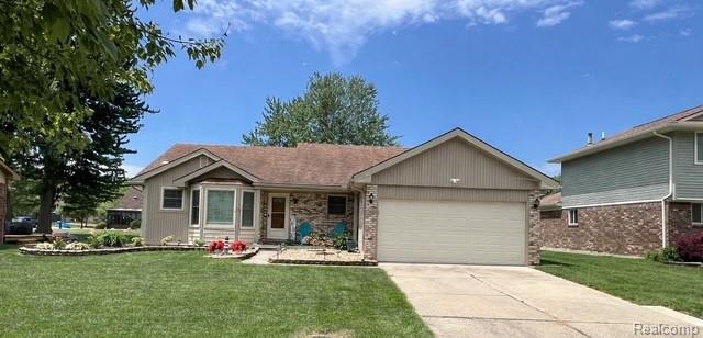 21526 E Chipmunk Trail, Woodhaven, MI 48183 — Photo 34