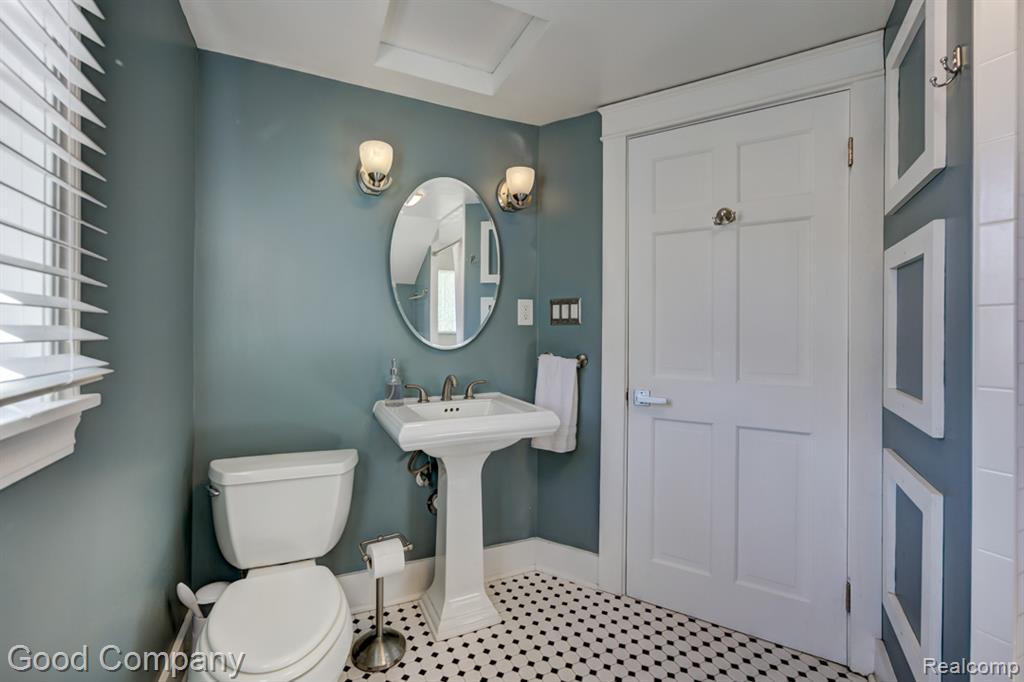 713 S Pleasant Street, Royal Oak, MI 48067 — Photo 35