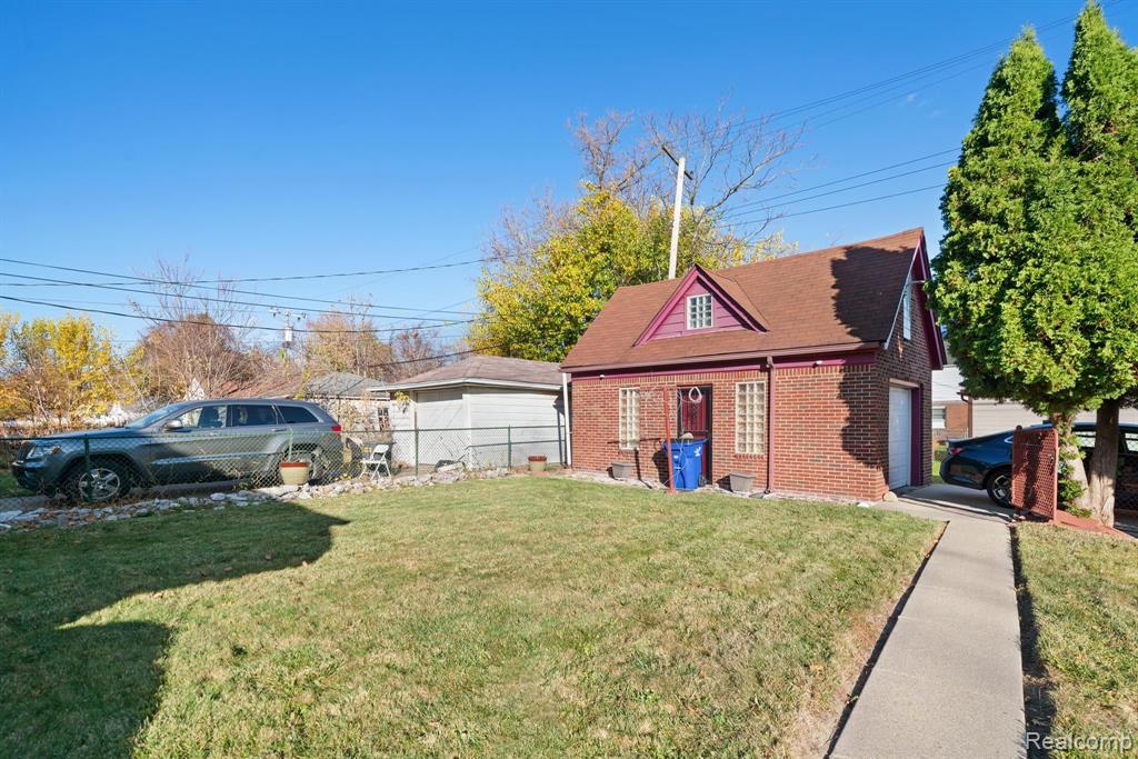 20400 PACKARD Street, Detroit, MI 48234 — Photo 30