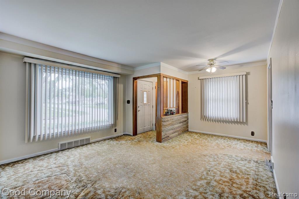 405 CHARLEVOIX Street, Clawson, MI — Photo 2
