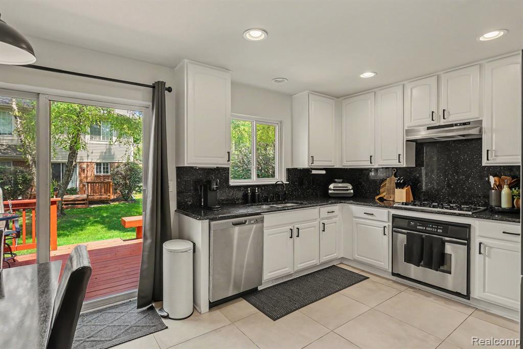 521 Macwilliams Lane, 11, Royal Oak, MI 48067 — Photo 11