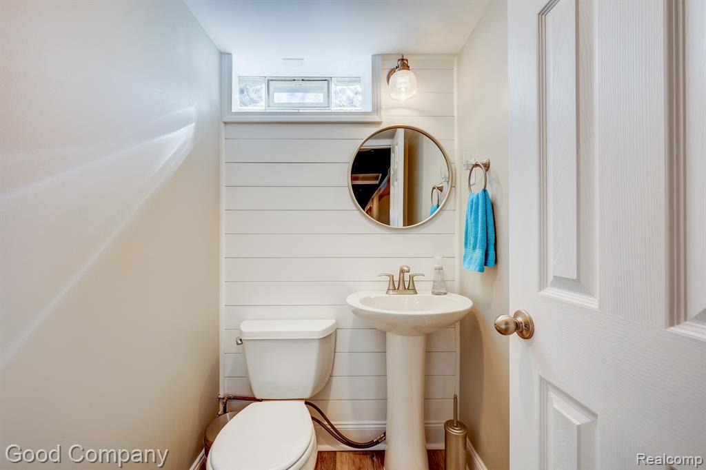 703 E BLOOMFIELD Avenue, Royal Oak, MI 48073 — Photo 34