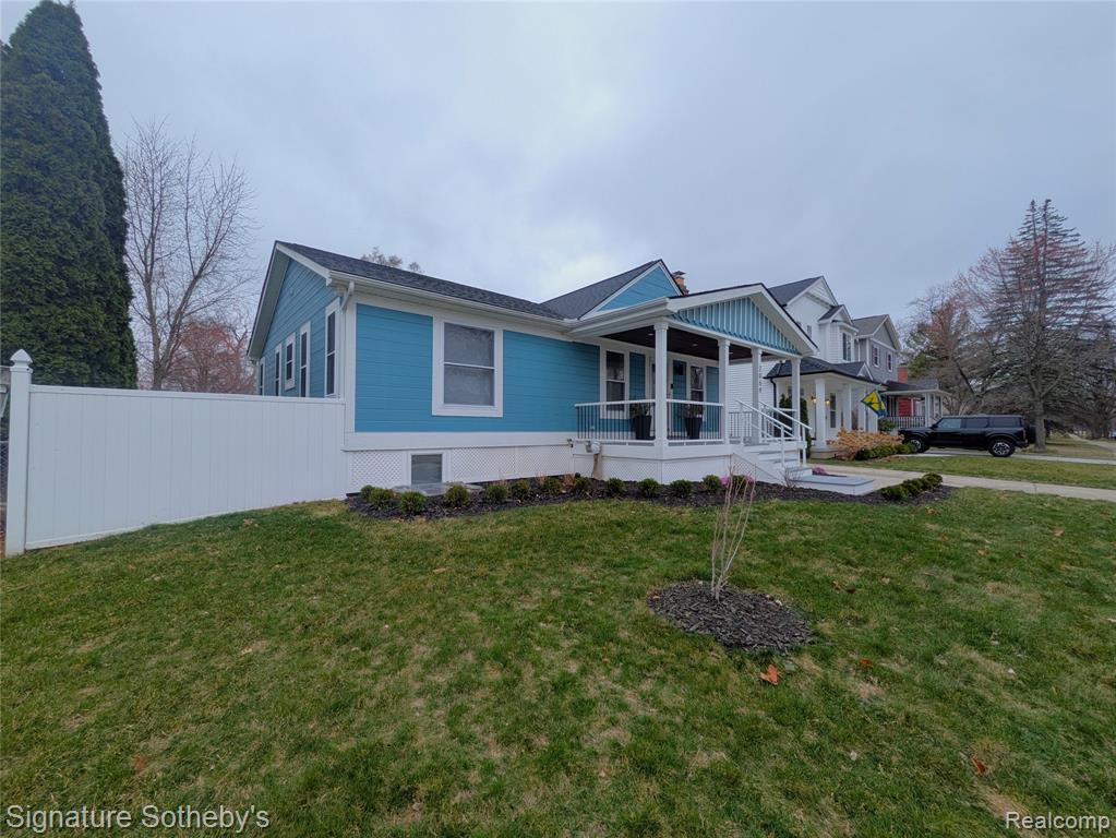 2059 Columbia Road, Berkley, MI 48072 — Photo 2