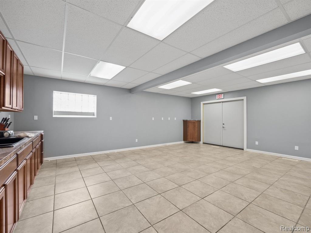 417 E 8 Mile Road, Hazel Park, MI 48030 — Photo 10