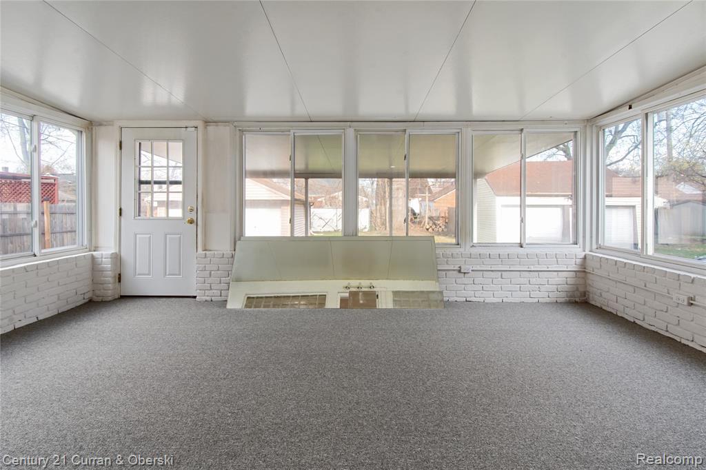 16166 Sunderland Road, Detroit, MI 48219 — Photo 29