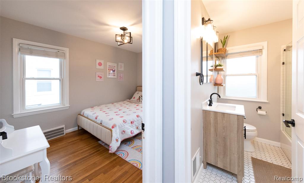 2156 Cambridge, Berkley, MI 48072 — Photo 30