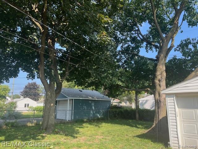 913 AMELIA, Royal Oak, MI 48073 — Photo 18
