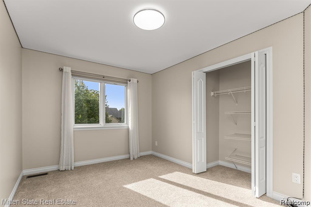 21254 Clayton Drive, Macomb, MI 48044 — Photo 24