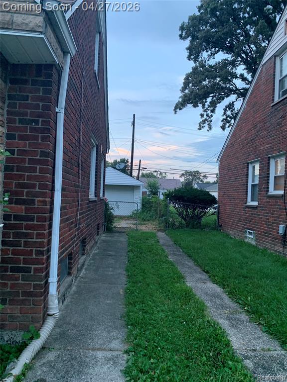16735 Lincoln Avenue, Eastpointe, MI 48021 — Photo 23