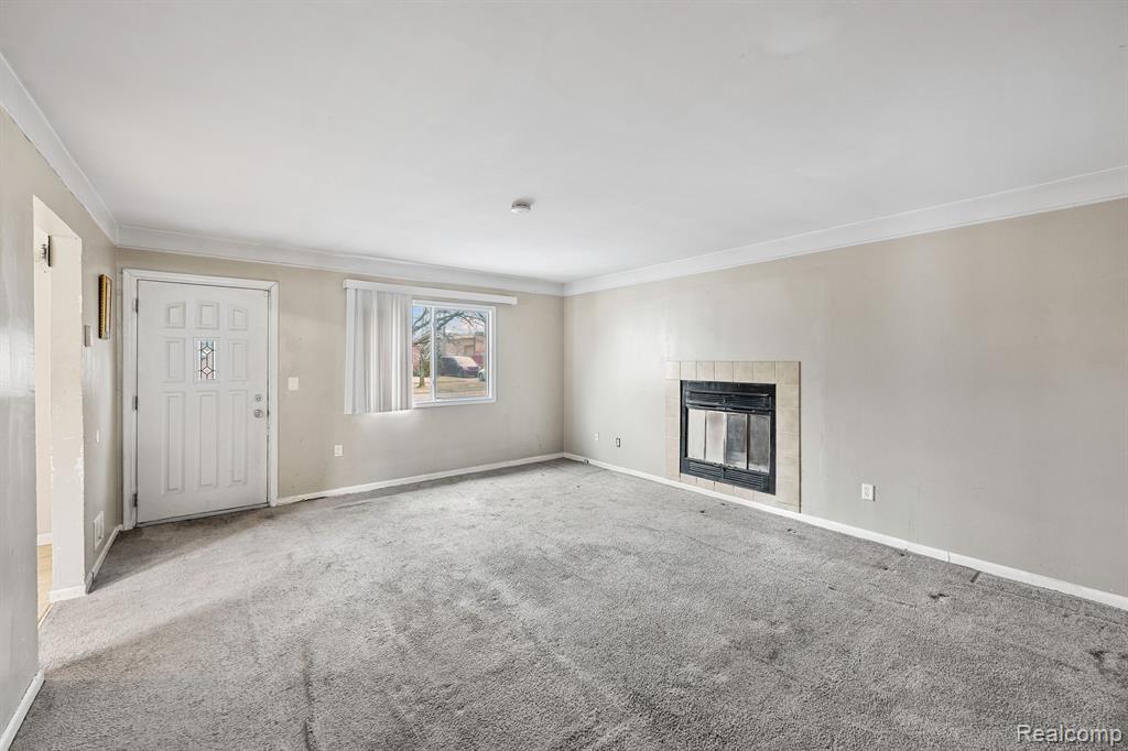 5684 GERTRUDE Street, Dearborn Heights, MI 48125 — Photo 10