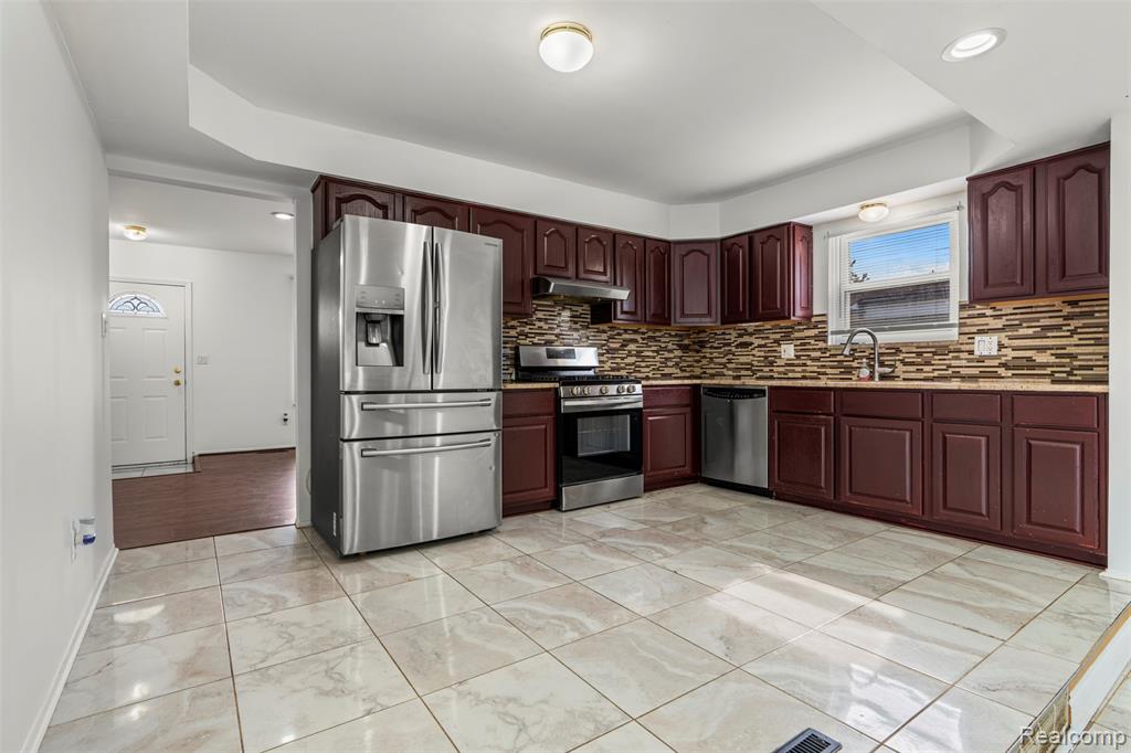 40553 Passmore Drive, Clinton Twp, MI 48038 — Photo 7