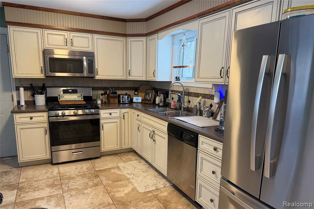 12431 W Townline Road, St. Charles, MI 48655 — Photo 15