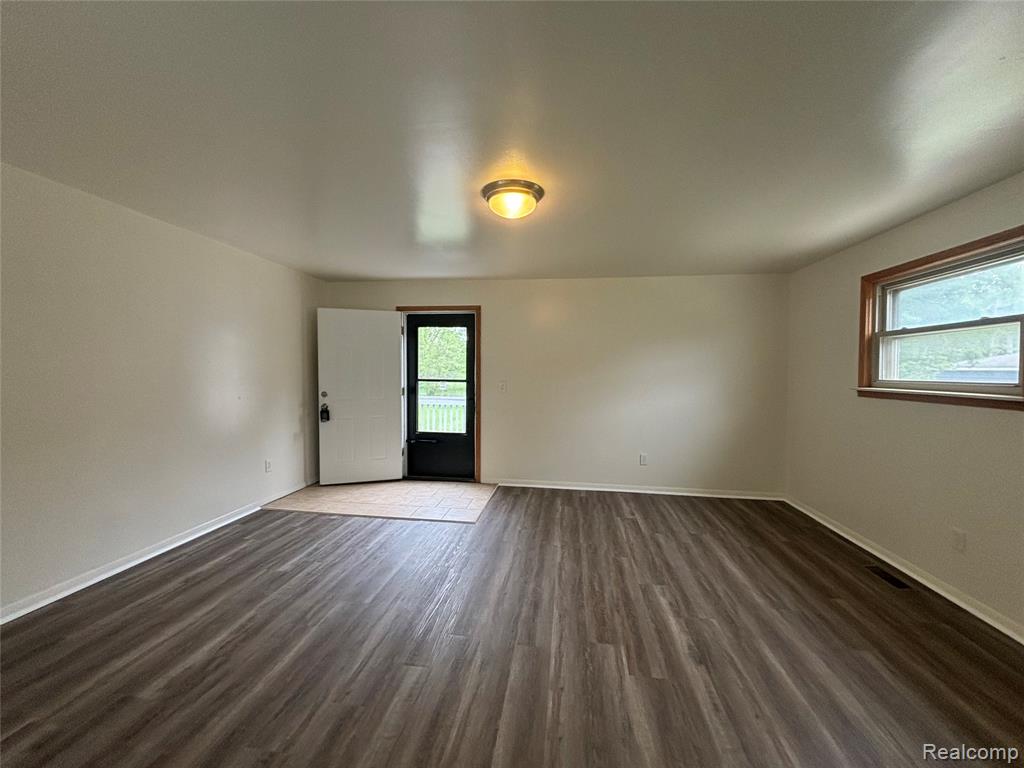 6335 Cordell Street, Romulus, MI 48174 — Photo 9