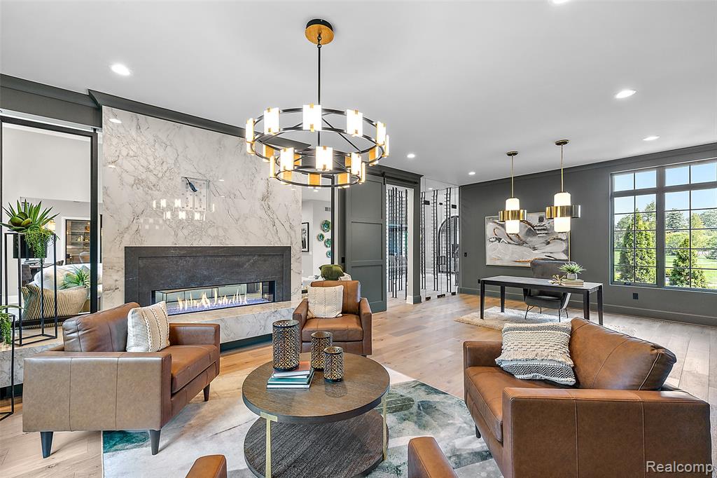 3268 Willis Drive, Oakland, MI, 48306