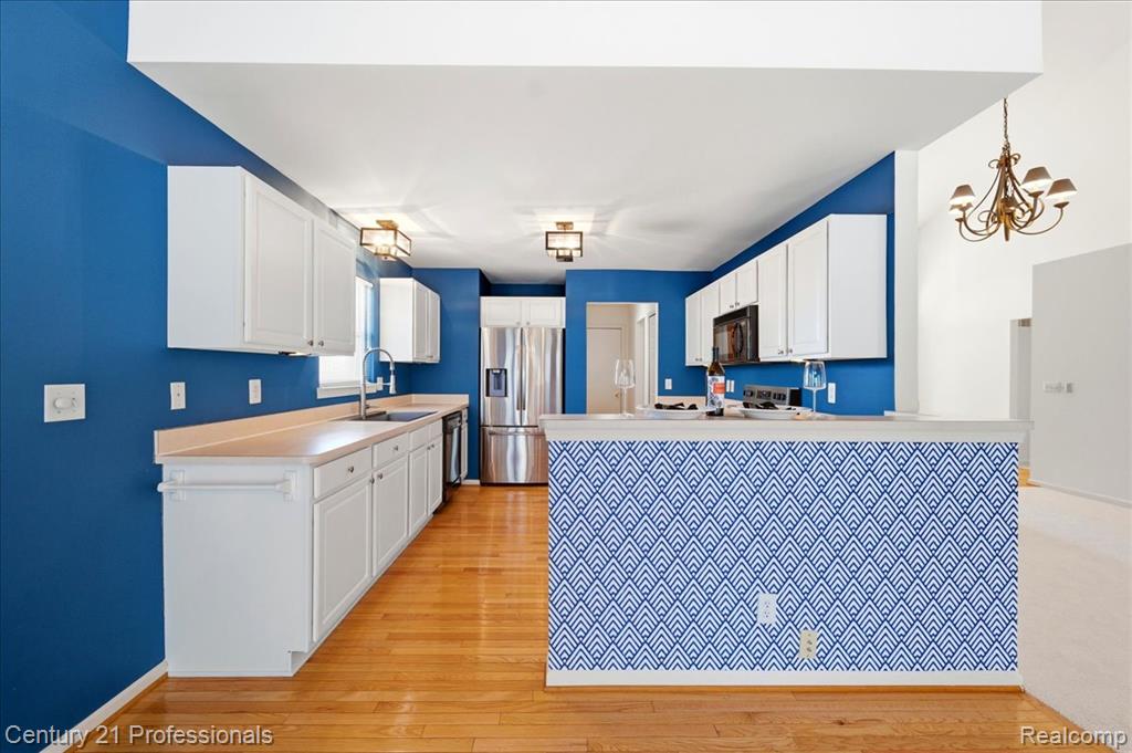 3895 Arbor Drive, Auburn Hills, MI 48326 — Photo 13