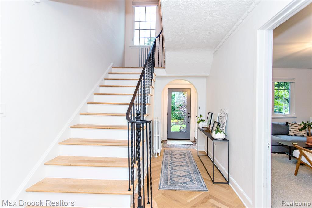 26008 Pembroke Road, Huntington Woods, MI — Photo 31