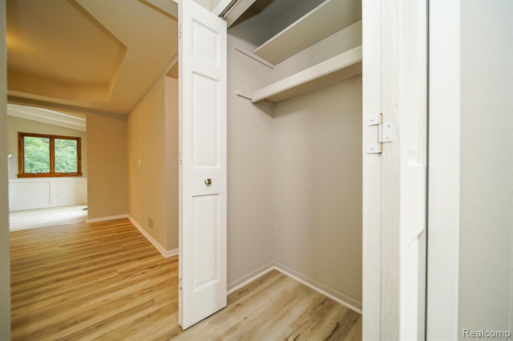51784 Julies Drive, Clinton Twp, MI 48047 — Photo 16
