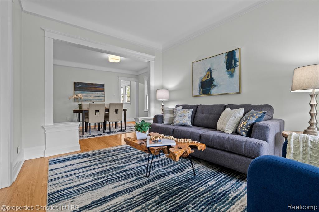 1093-95 Lakepointe Street, Grosse Pointe Park, MI 48230 — Photo 4