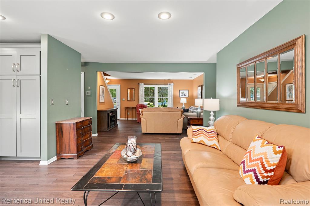 11922 Cody Creek Court, South Lyon, MI 48178 — Photo 16