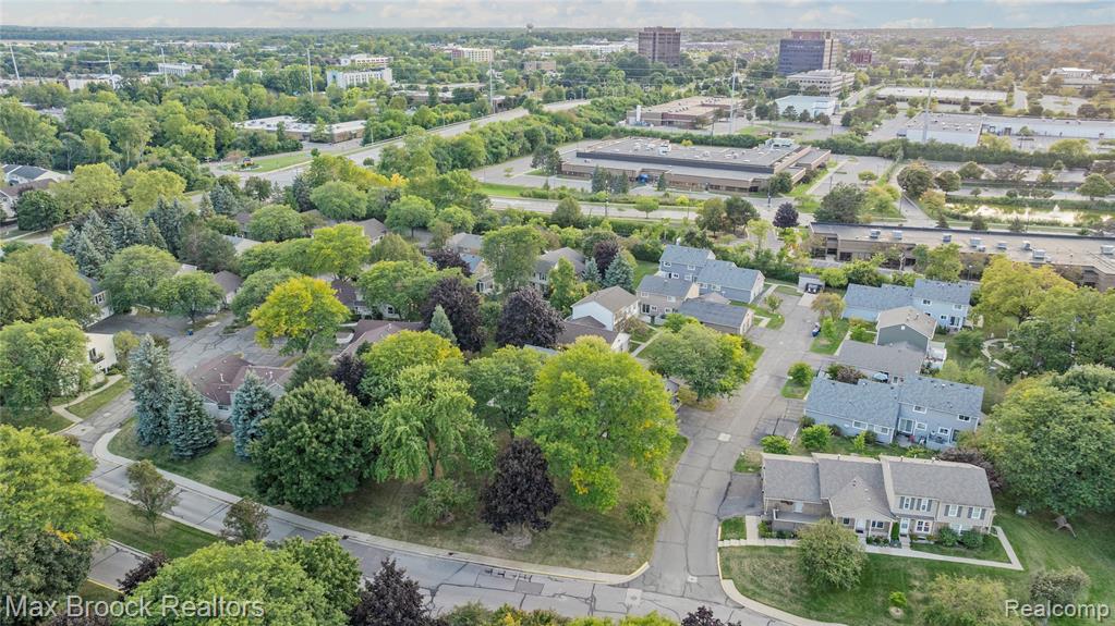 2846 Bombridge Court, Ann Arbor, MI 48104 — Photo 46