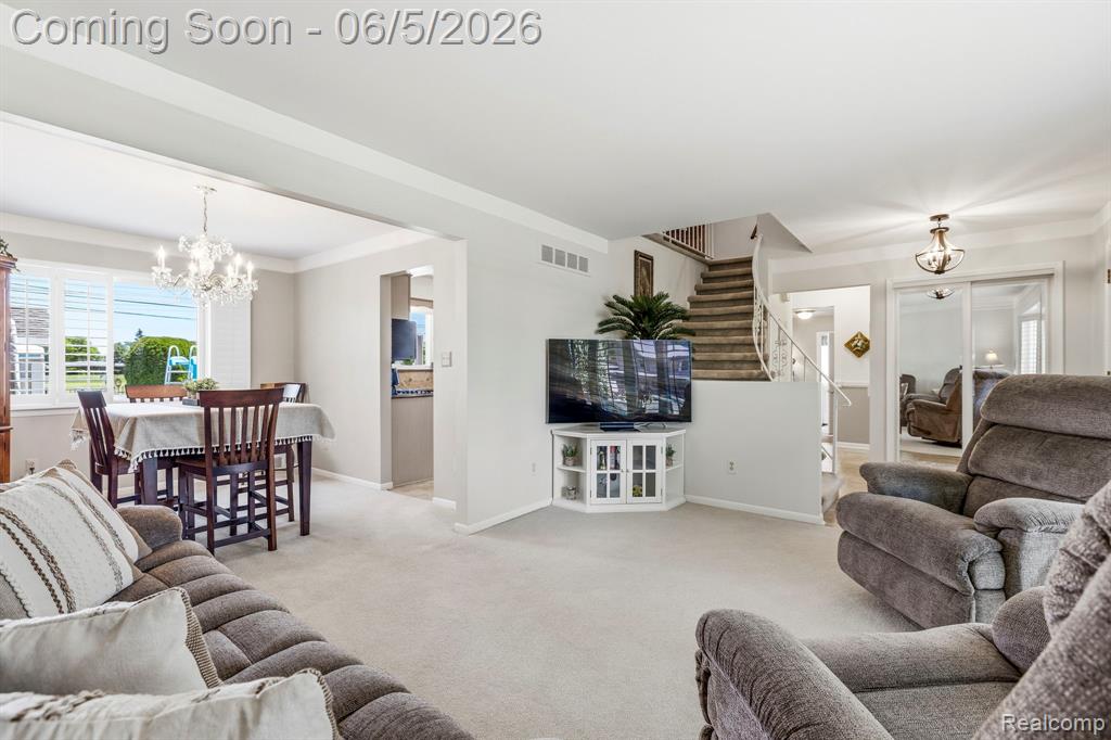 32040 Cambridge Drive, Warren, MI 48093 — Photo 13