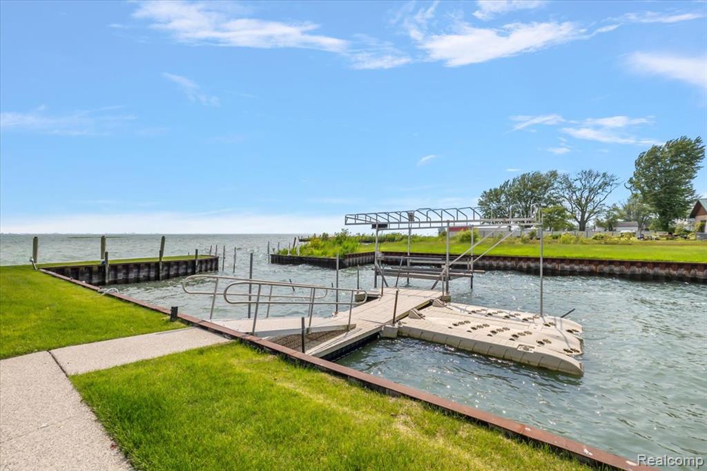8349 Dixie Highway, Ira, MI — Photo 11