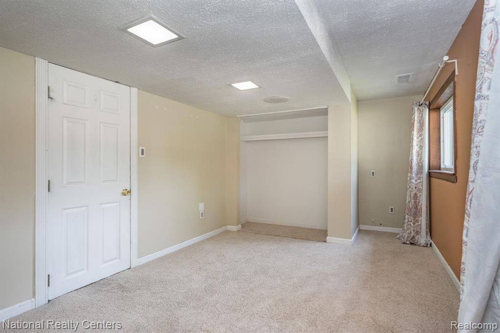 8308 Orhan Street, Canton, MI 48187 — Photo 21