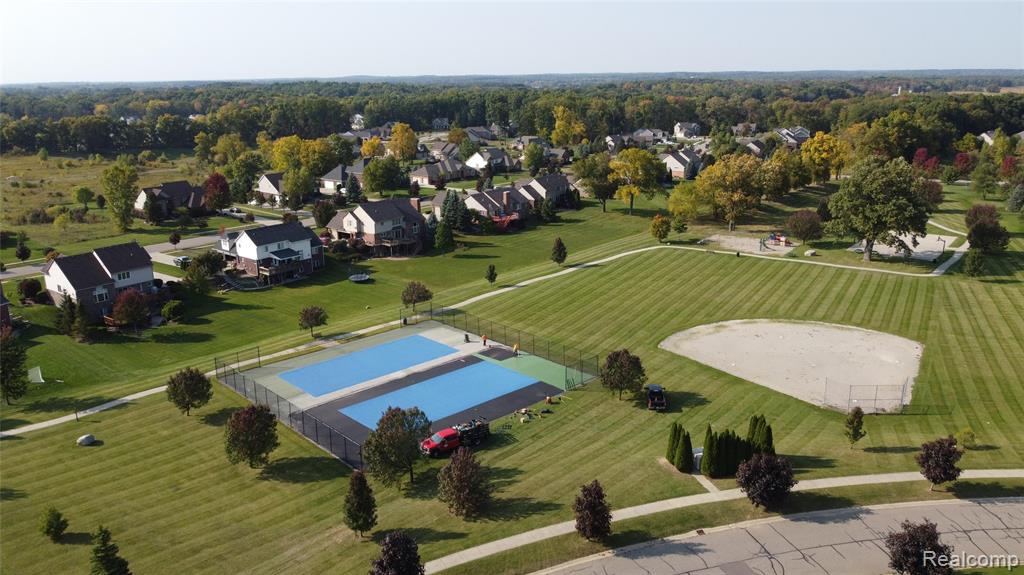 9095 Rotondo Drive, Howell, MI 48855 — Photo 11