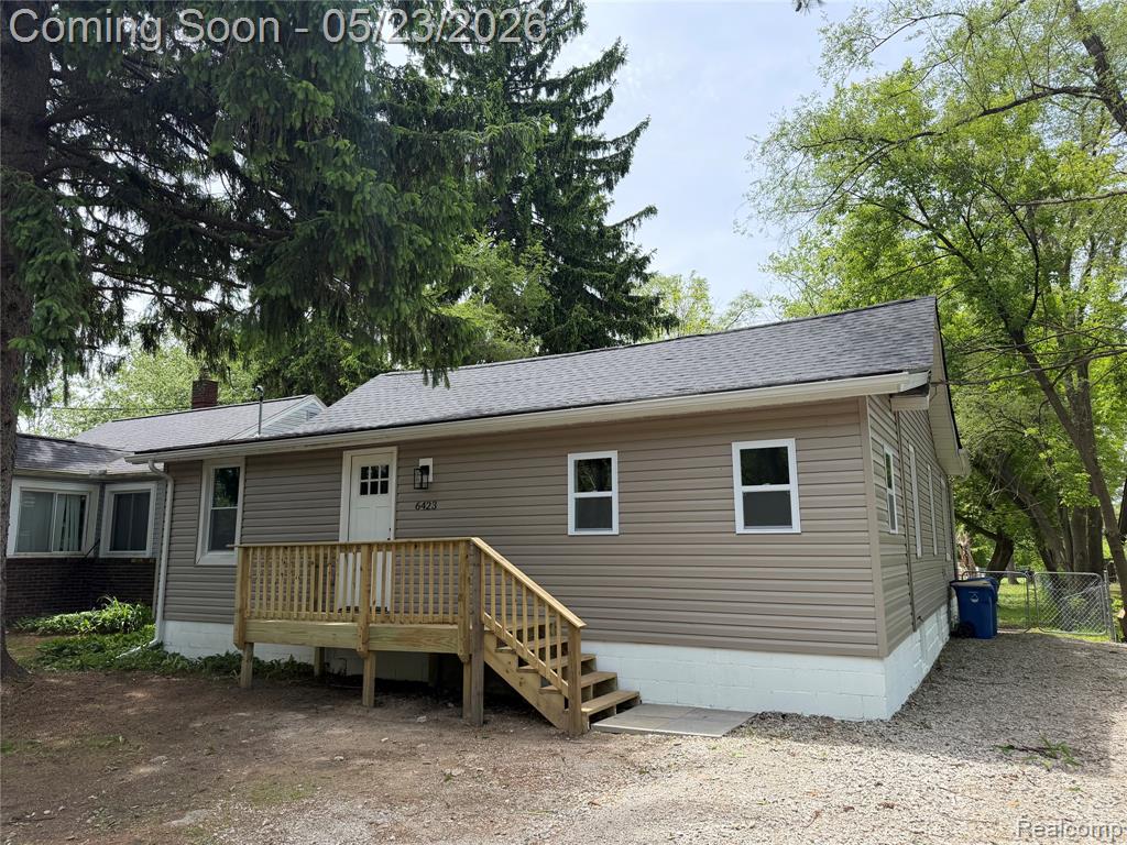 6423 Andersonville Road, Waterford, MI 48329 — Photo 3