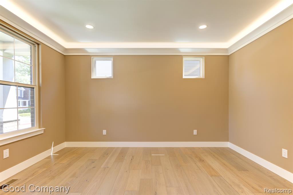 808 Irving Avenue, Royal Oak, MI 48067 — Photo 8