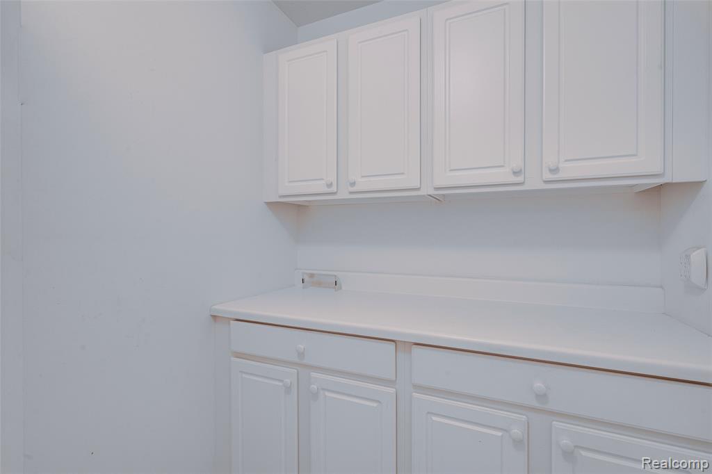 37306 Amhurst Drive, Westland, MI — Photo 21