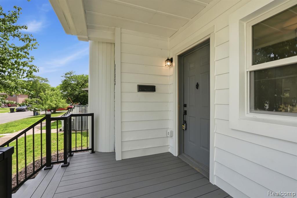 255 Poplar Street, Wyandotte, MI 48192 — Photo 4