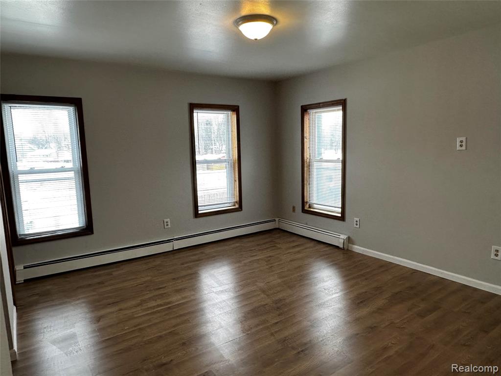 68250 GRAND TRUNK UNIT 4 Avenue, Richmond, MI 48062 — Photo 6