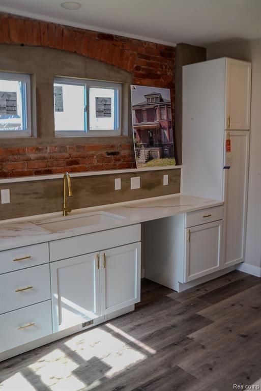 2463 Townsend Street - Photo 4