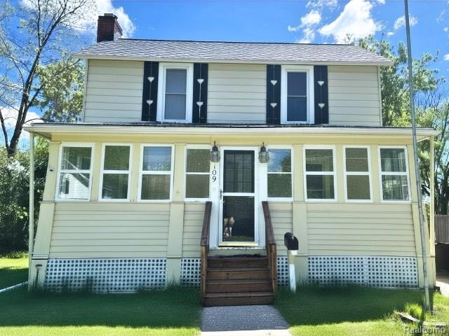 109 Cogshall Street, Holly, MI 48442 — front exterior
