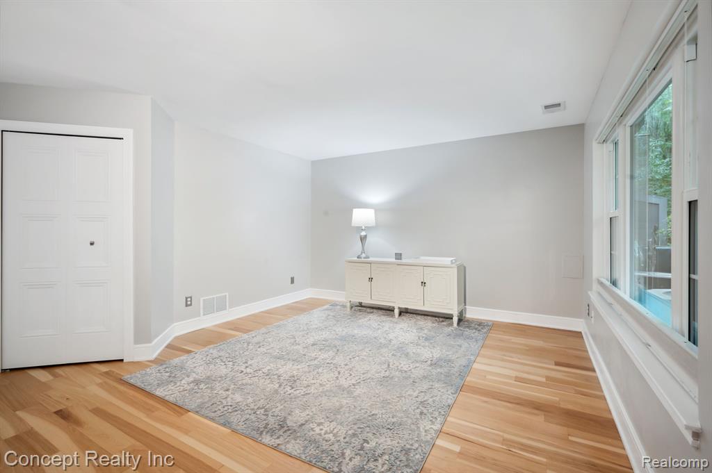 216 LYN ANNE, Ann Arbor, MI 48103 — Photo 17