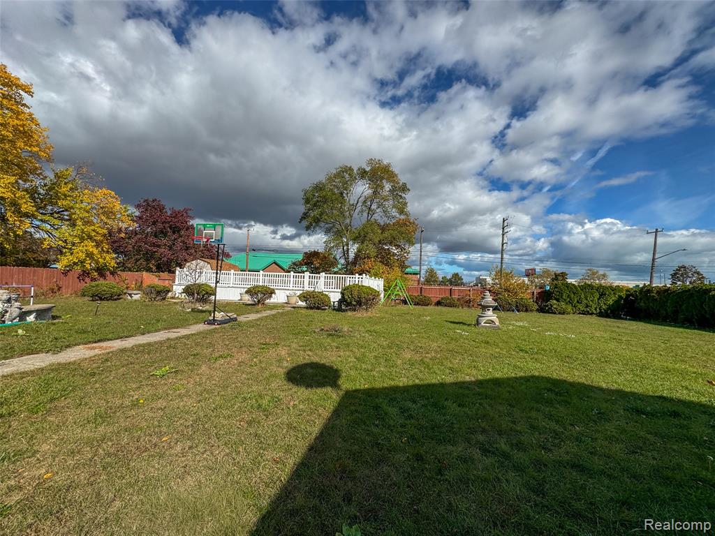 991 E Euclid Street, Detroit, MI 48211 — Photo 55