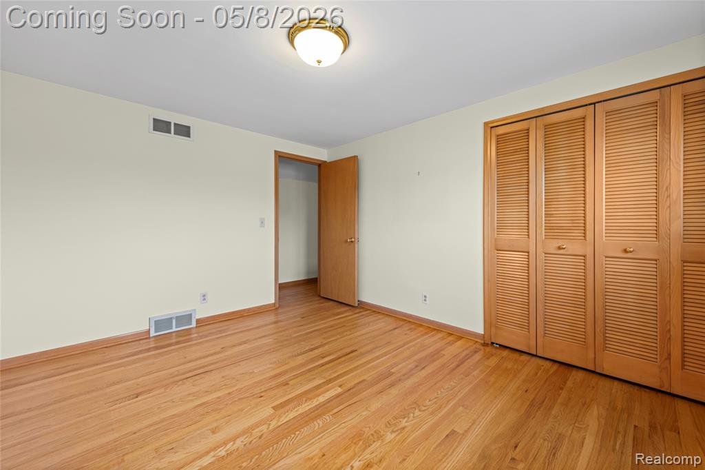 690 Briarcliff Drive, Grosse Pointe Woods, MI 48236 — Photo 23