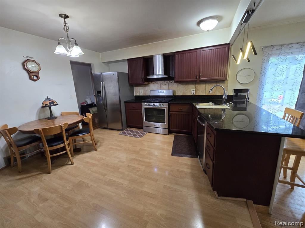 5054 CARNABY Drive, Troy, MI 48085 — Photo 4