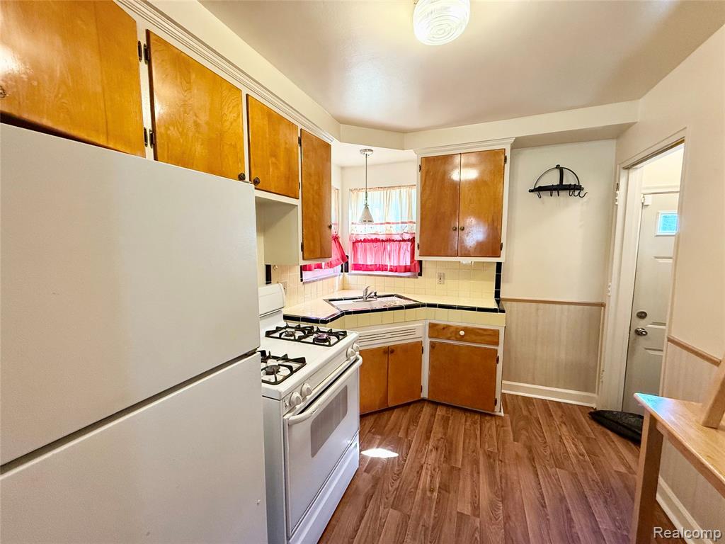 9608 Fielding Street, Detroit, MI 48228 — Photo 9