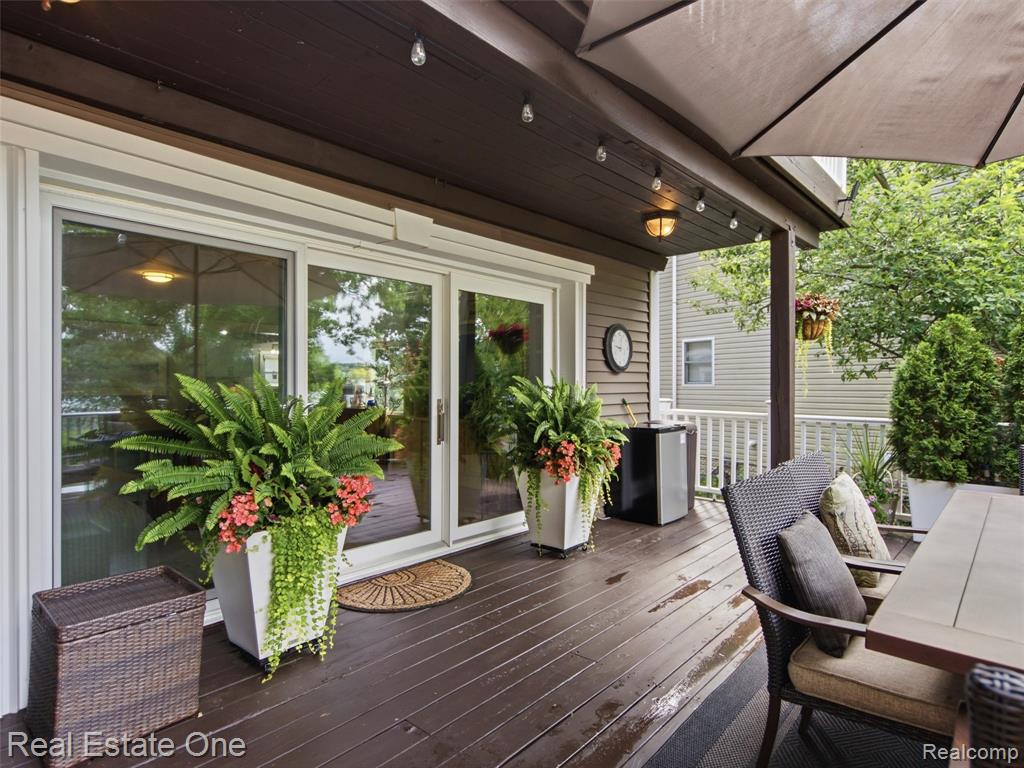 4011 Lotus Drive, Waterford, MI 48329 — Photo 9
