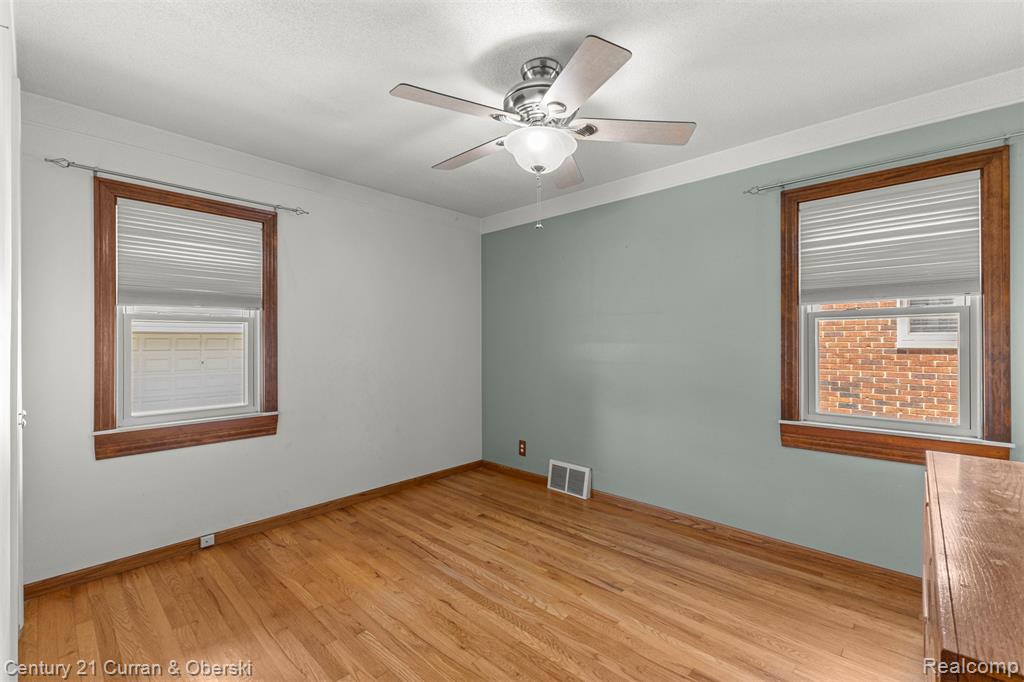 7146 Luana Avenue, Allen Park, MI 48101 — Photo 18