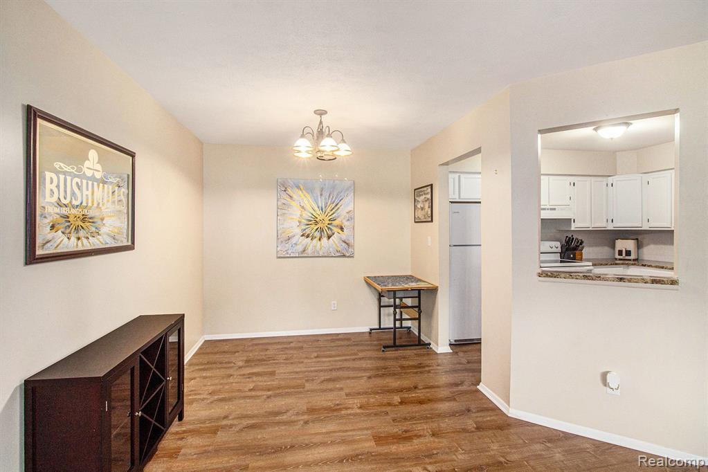 61216 GREENWOOD Drive, South Lyon, MI 48178 — Photo 7