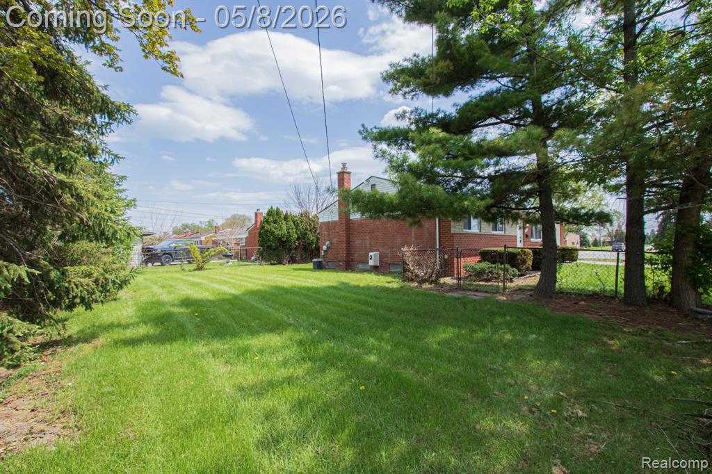 31000 Fall, Fraser, MI 48026 — Photo 27